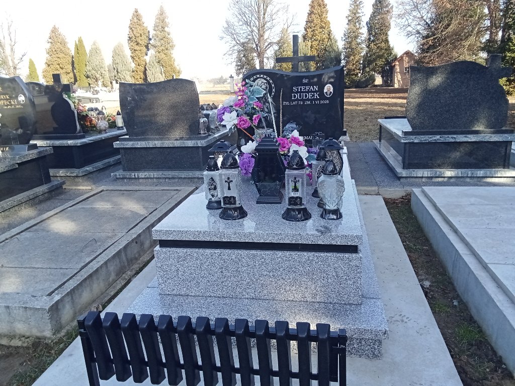 Grób Tadeusz Dudek